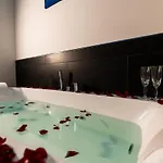 Dm Luxury * קטאניה