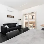 Dm Luxury דירה *